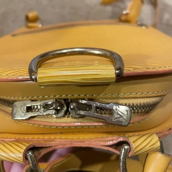 Louis Vuitton Yellow Épi Leather Backpack.VGUC 100% Authentic